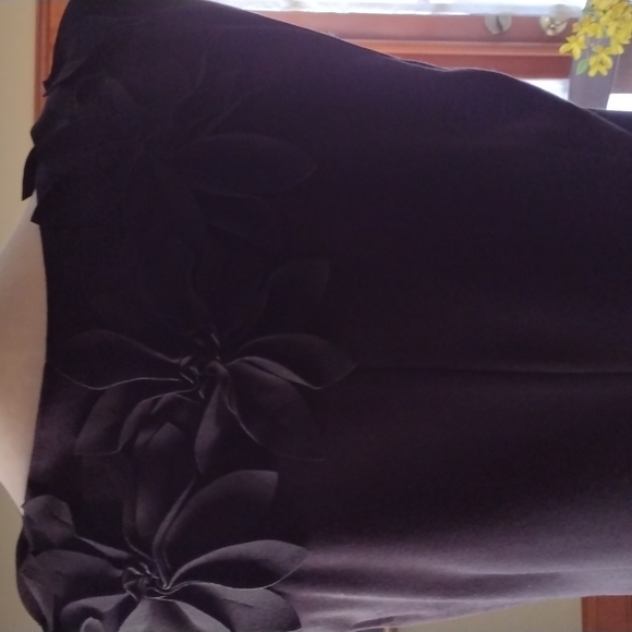 Special Occasion Dress - Picture 5 of 8